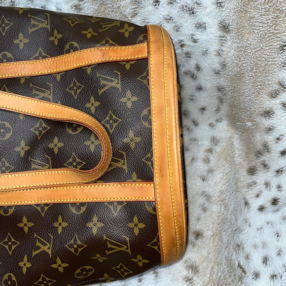 Louis Vuitton Bucket Bag Monogram Bag GM - Picture 10 of 15